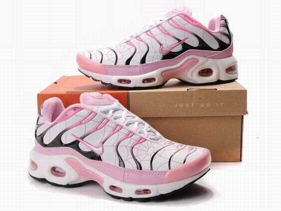 air max tn enfant requin tn noir chaussure course a pied nike le dernier.JPG